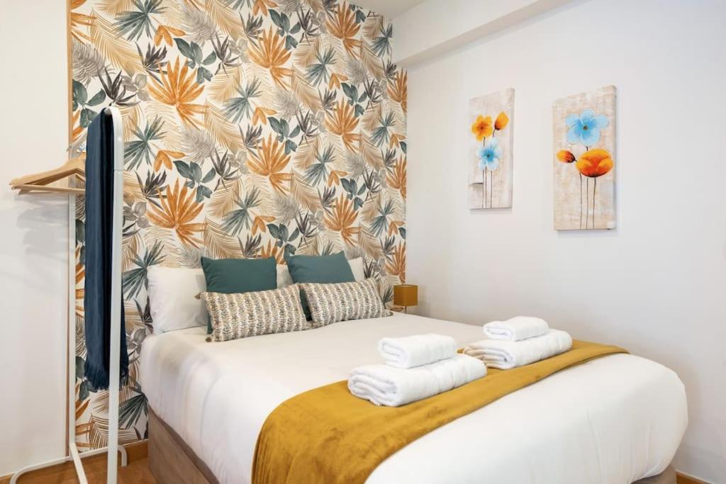 Exterior Flat In The Golden Mile In - 3 Madri
