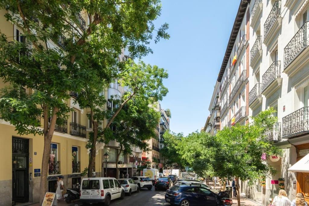 Exterior Flat In The Golden Mile In - 3 * Madri
