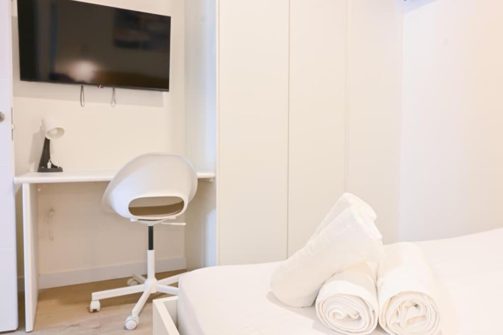 For Comodo De Un Gan5d Apartamento Madri