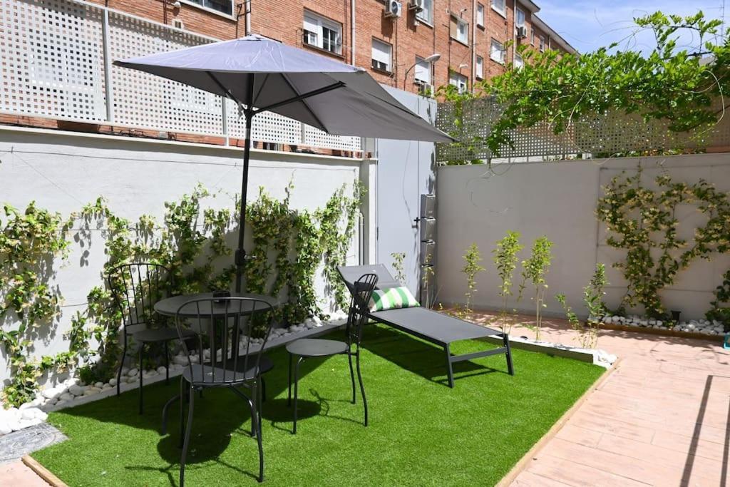 For Comodo De Un Gan5a Apartment