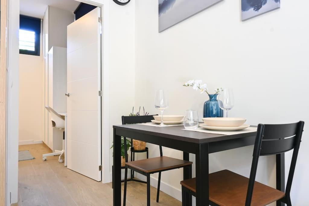 For Comodo De Un Gan5a Apartment *
