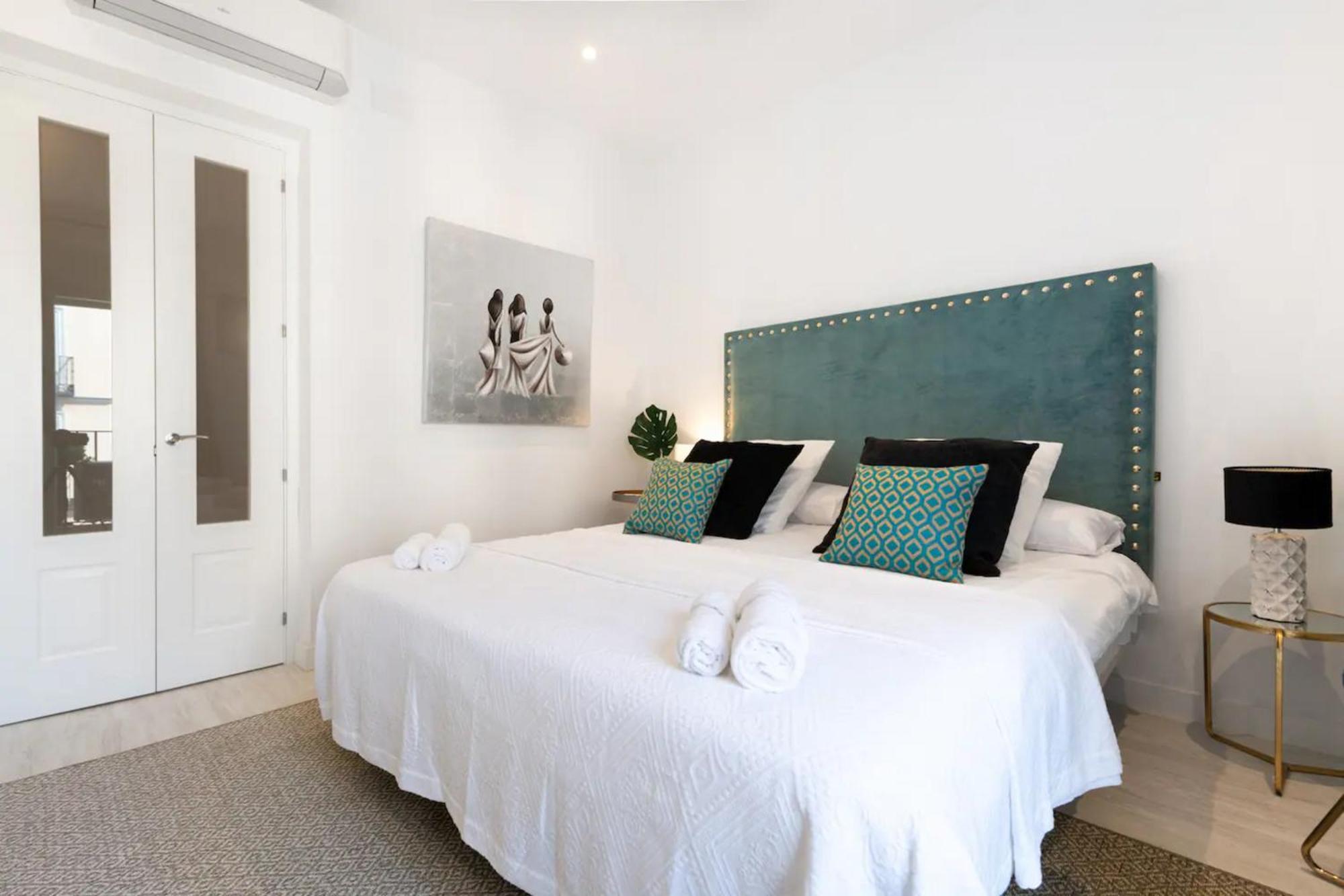 Charming Lavapies Town Apartment Madrid