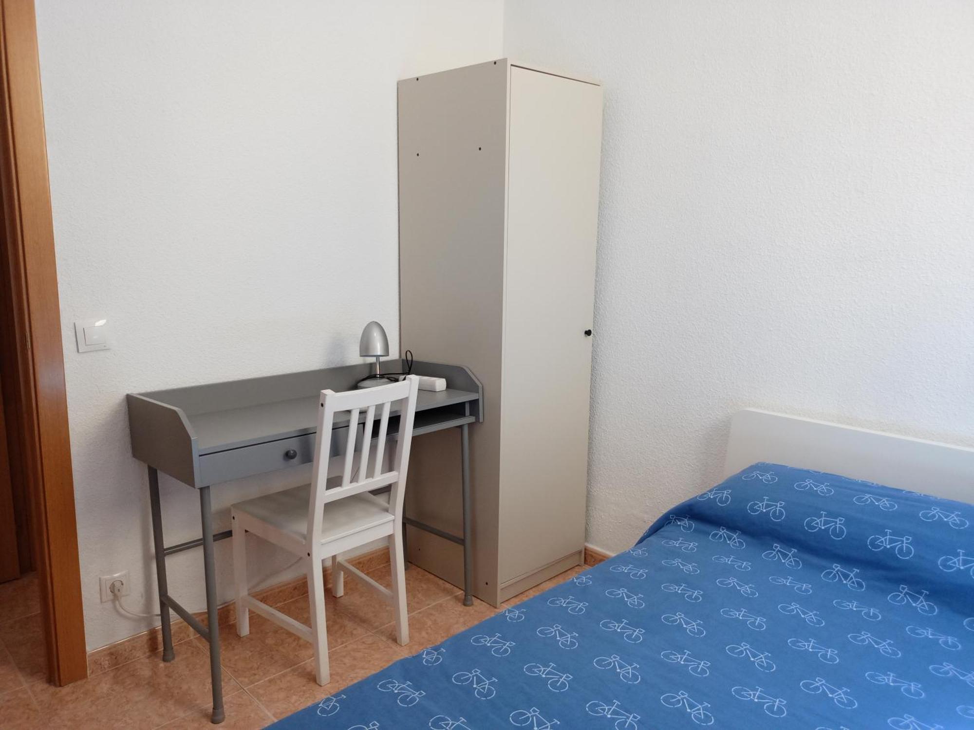 Apartamento Piso De 2 Centro Gran Vía - Plaza De España, El Salón Y 2 Tienen Aire Madrid
