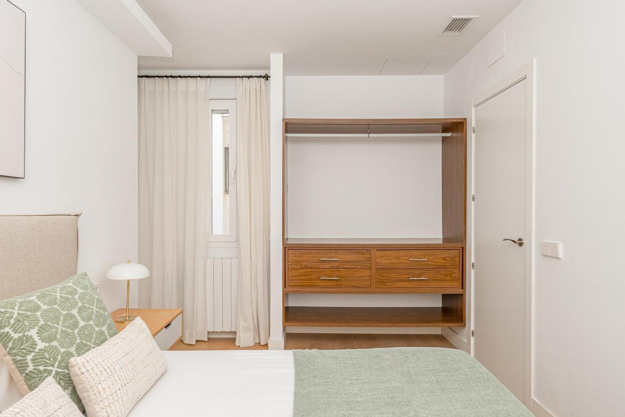 Salamanca Iii Calle General Pardinas 2br 2bh Apartment Madrid