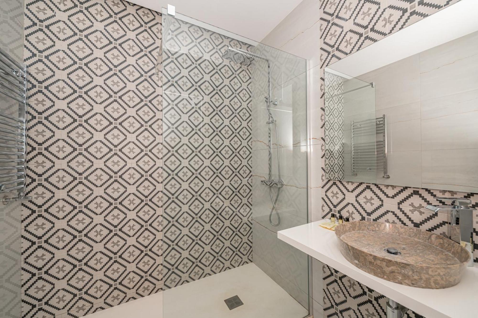 Salamanca Iii Calle General Pardinas 2br 2bh *