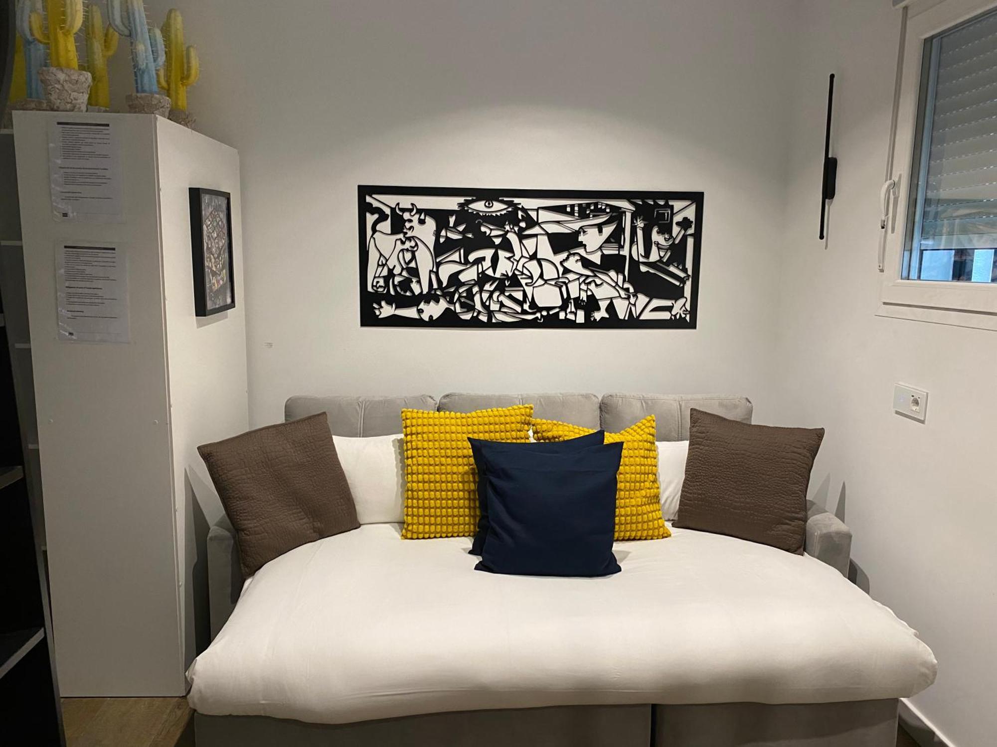 Luxury Flat Center & Parking Free Non Touristic Apartamento Madri