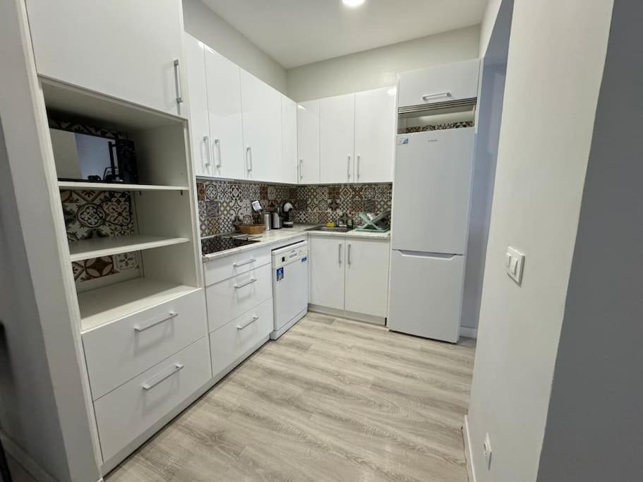 Encanto Madrileno En El Centro Apartamento