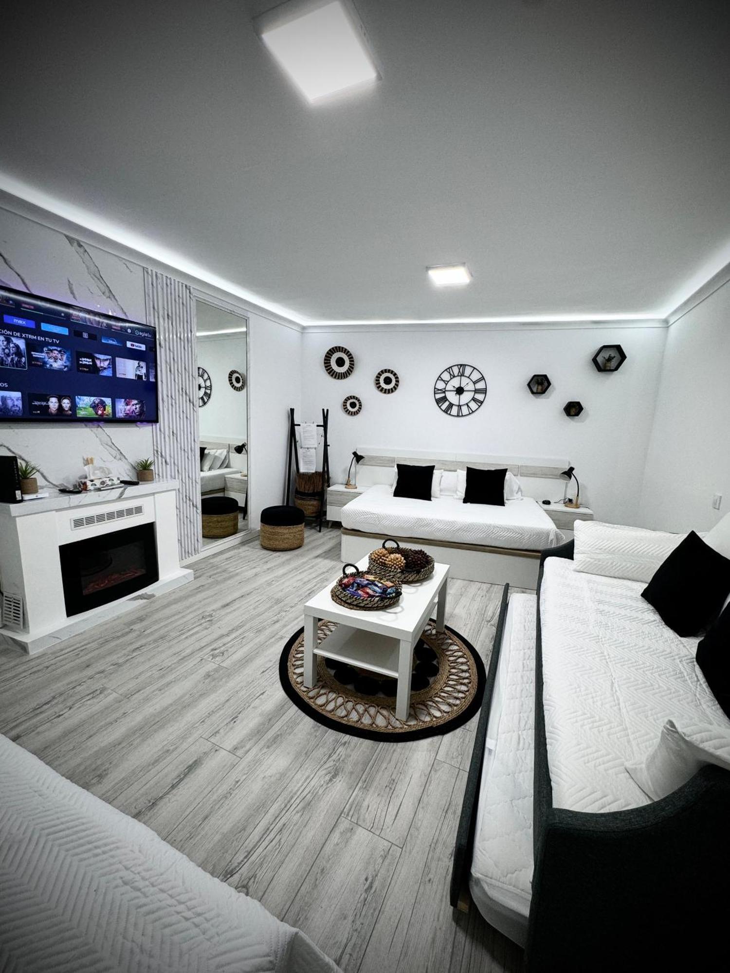 Centro Vanguardista Apartment Madrid