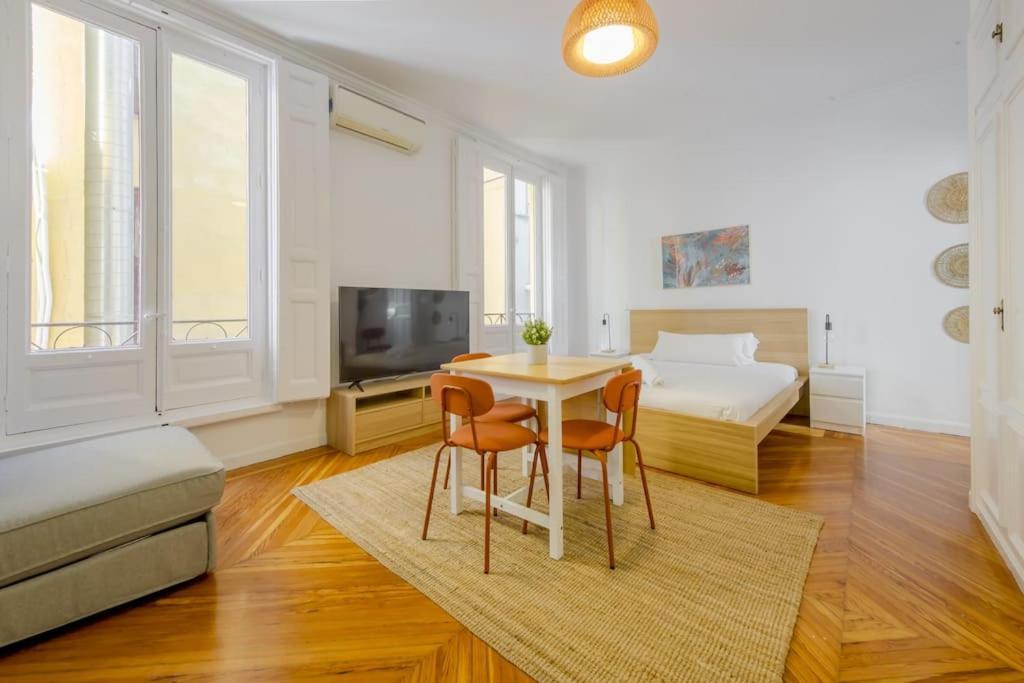 Petite E Chic Loft 3 En El Corazon De Lejlighed *