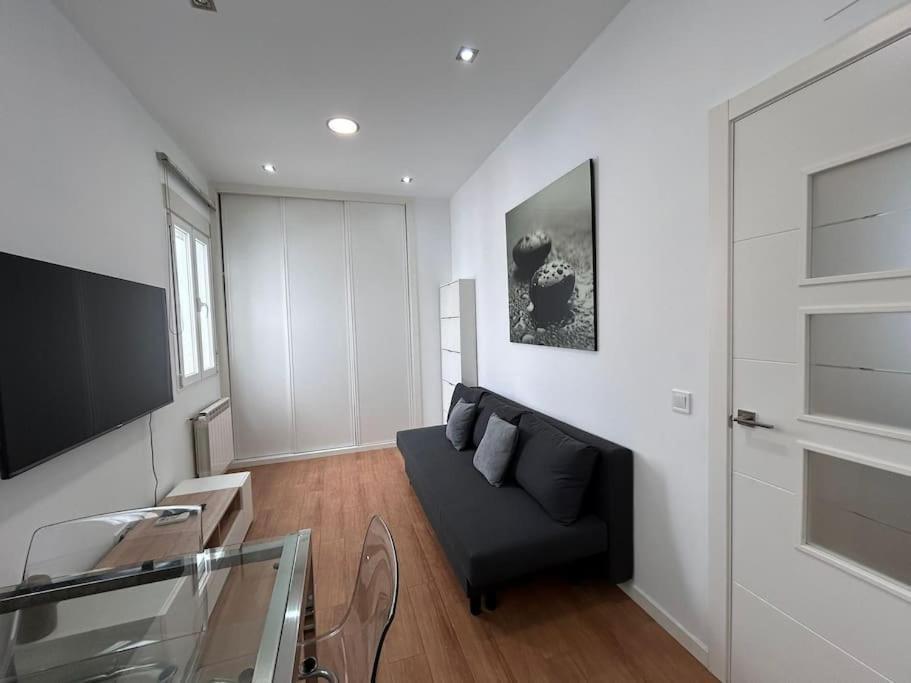Apartment Flat In The Barrio De Delicias, Madrid