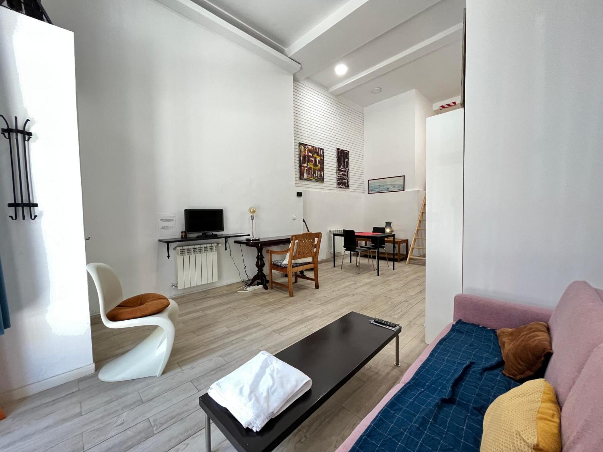 Duplex Manzanares Izq Amarillo Temporal Apartment