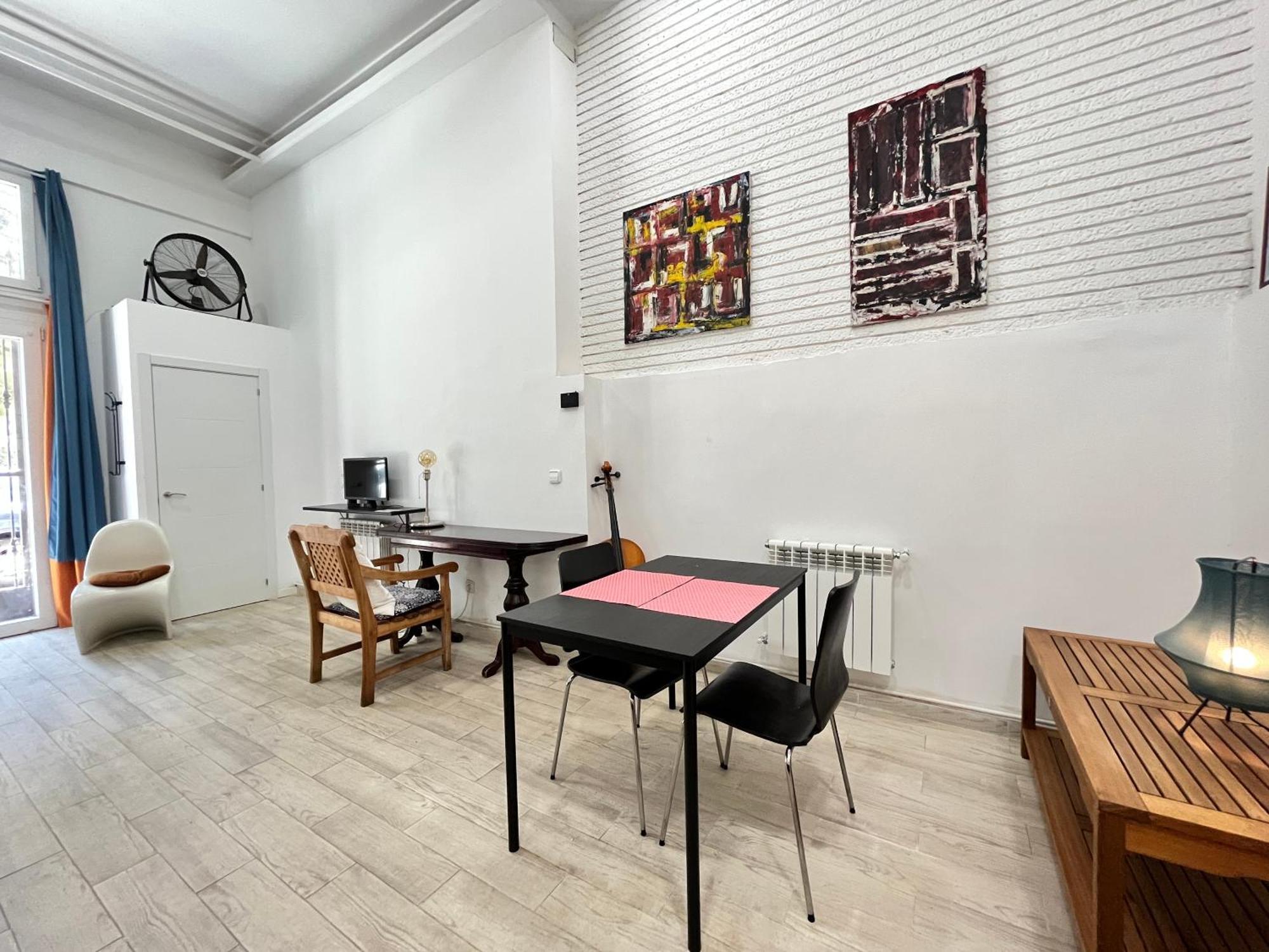 Apartment Duplex Manzanares Izq Amarillo Temporal Madrid