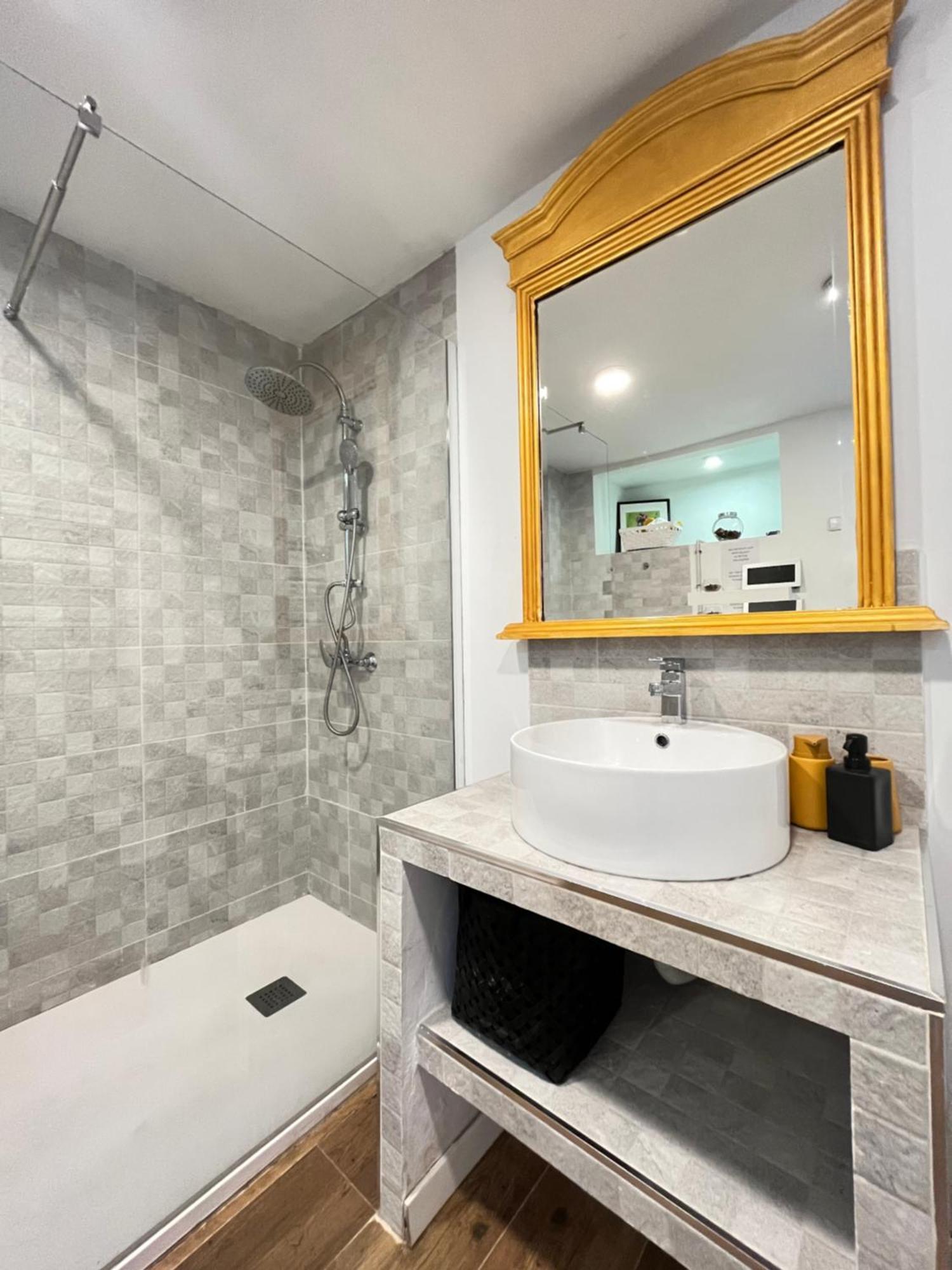 Apartment Duplex Manzanares Izq Amarillo Temporal Madrid