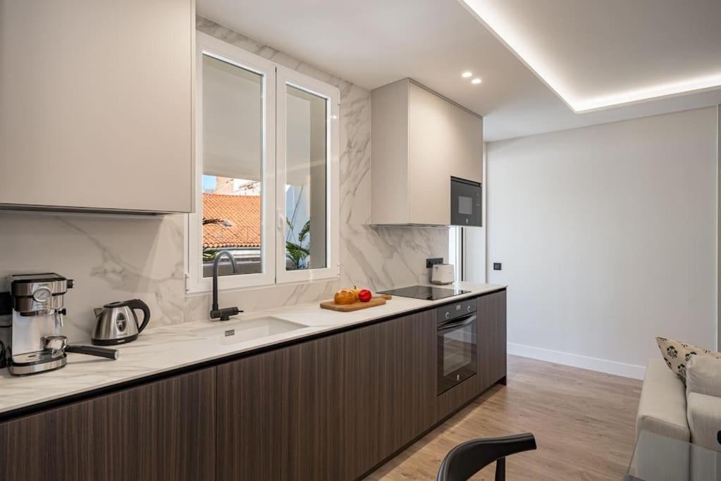 Centro Xviii Calle Montera 4br 4bh Madrid