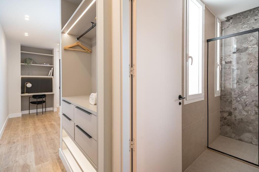 Centro Xviii Calle Montera 4br 4bh Apartment *