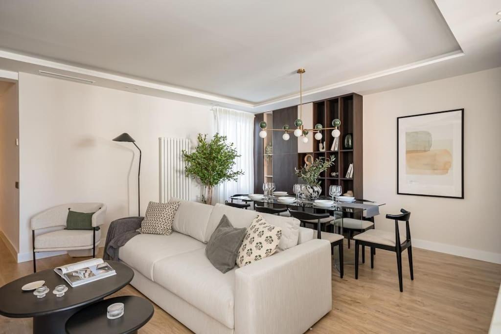 Apartment Centro Xviii Calle Montera 4br 4bh *