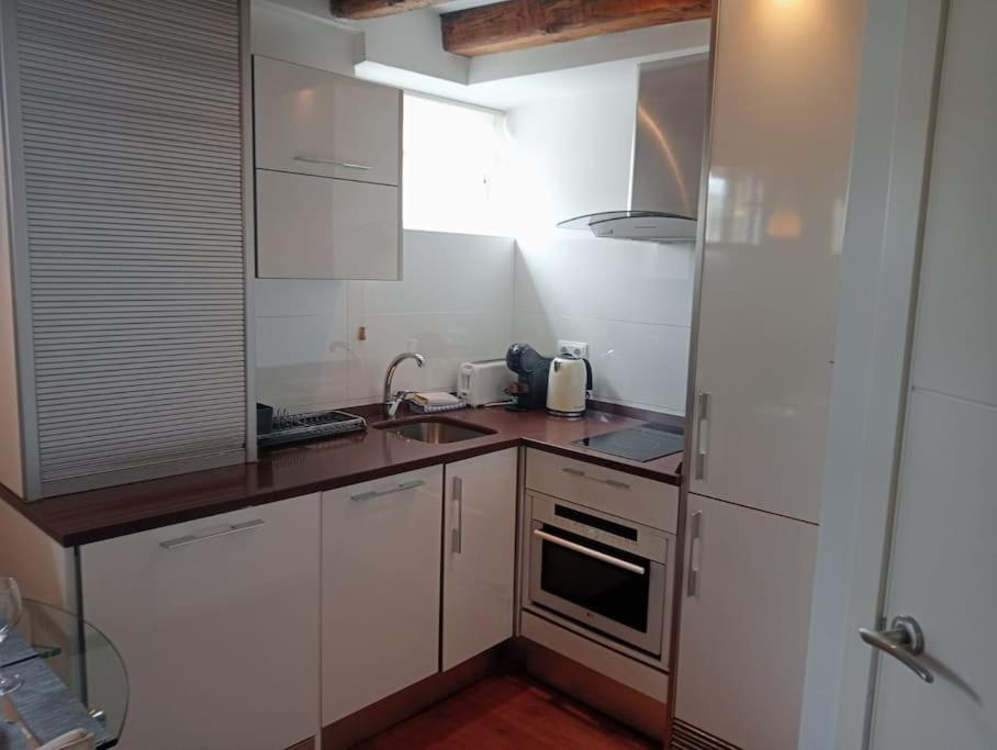 Emblematic Flat In - Arenal Apartment Madrid