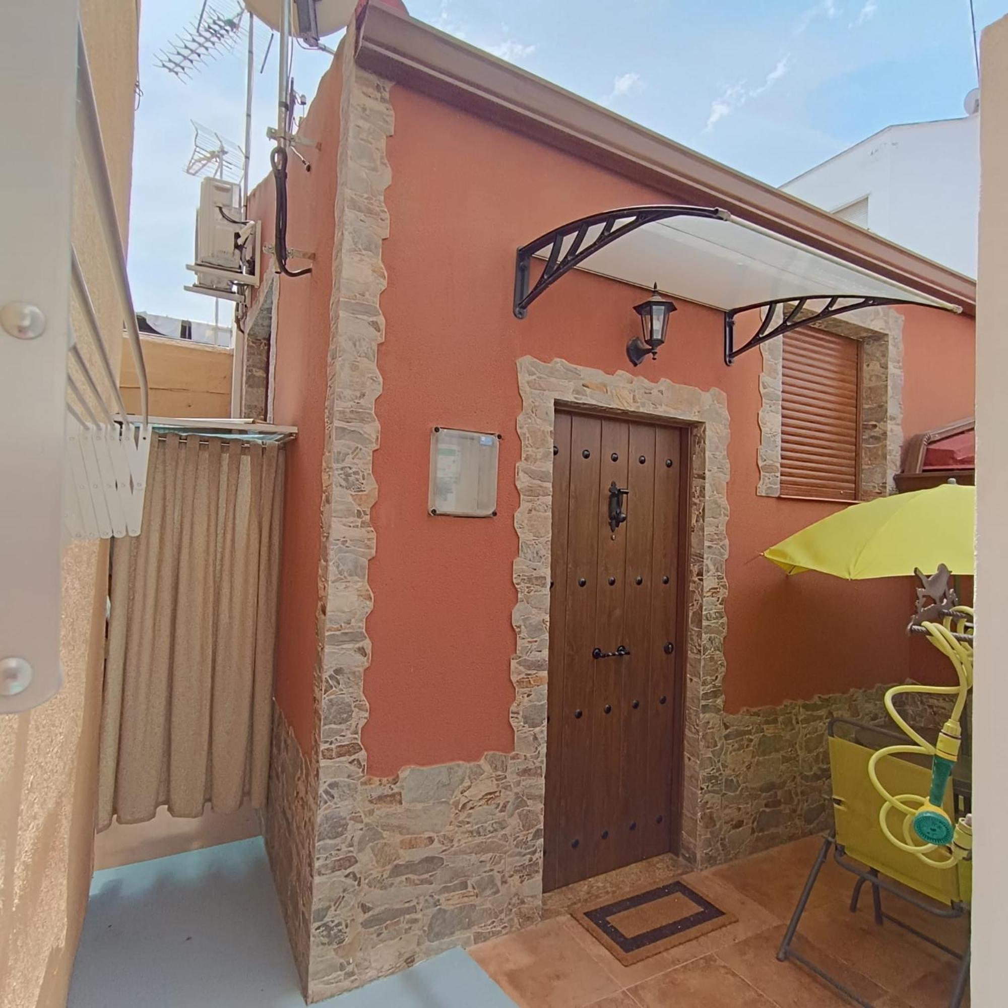 Solana De Luche, Casa Independiente Tipo Loft Con Terraza En Puerta Del Angel Apartment Madrid