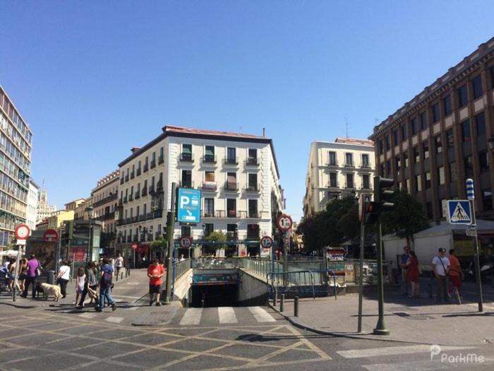 Puerta Del Sol -de La Cruz Isabel I0 & Parking *