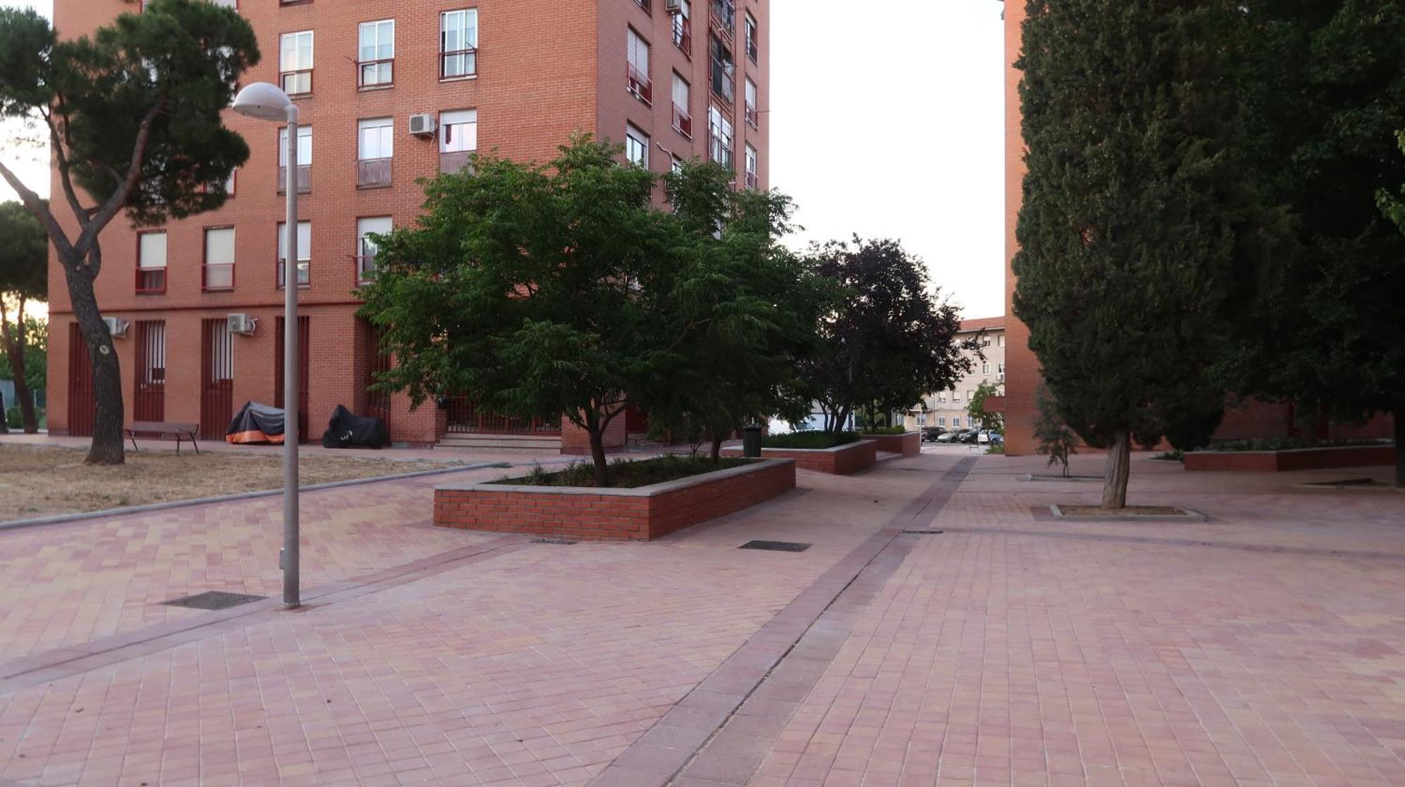 Ama Metropolitano 12 * Madrid