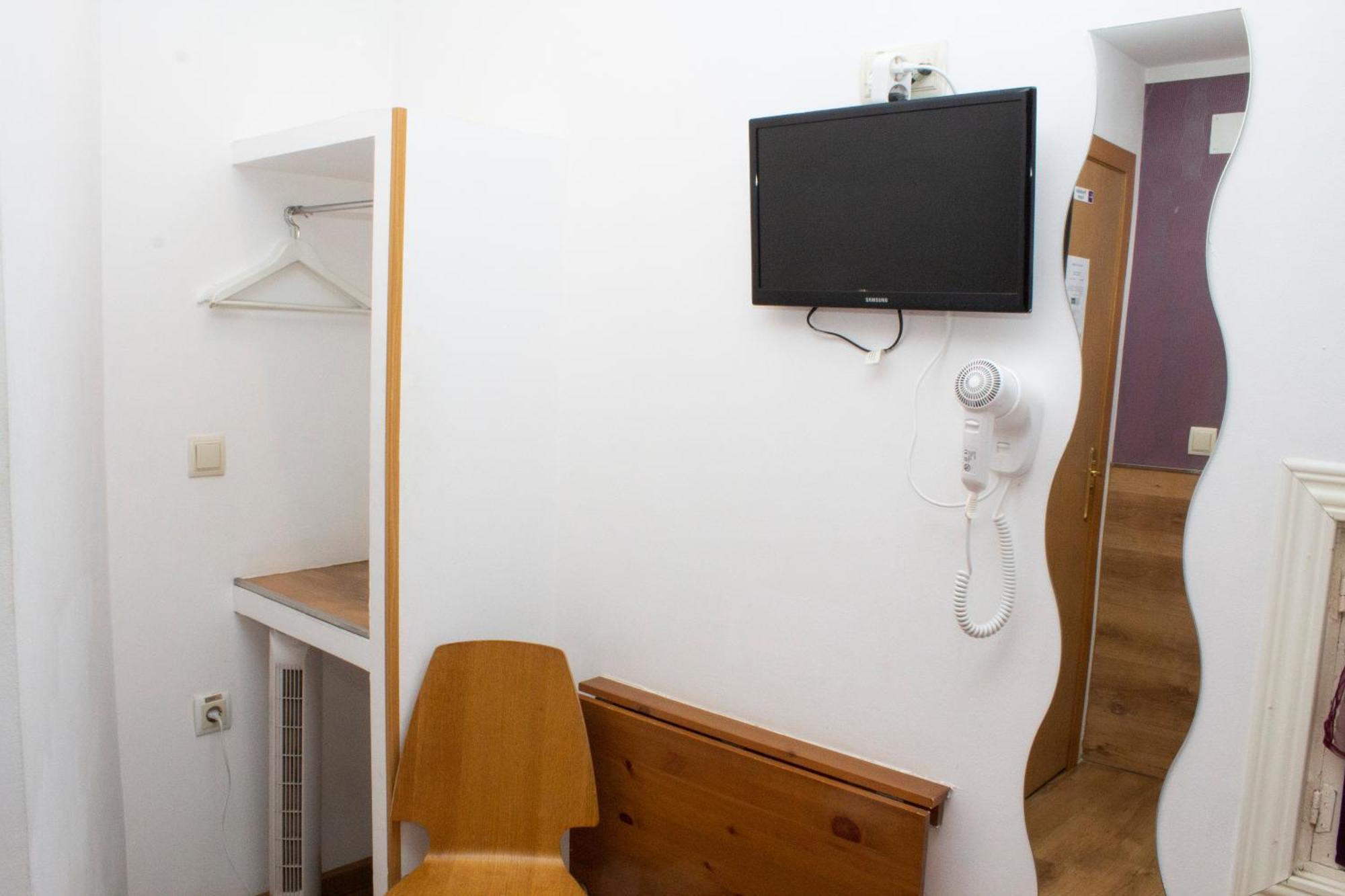 Abel Victoriano Guest house 2*