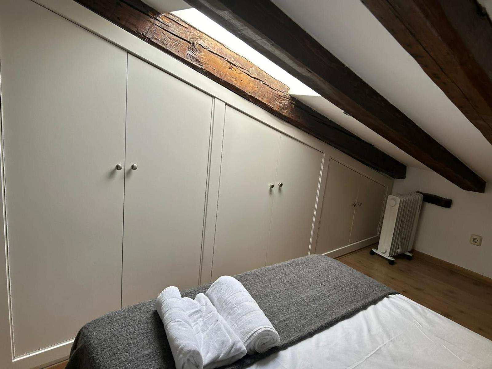 Apartment Comodo Atico En Tirso De Molina