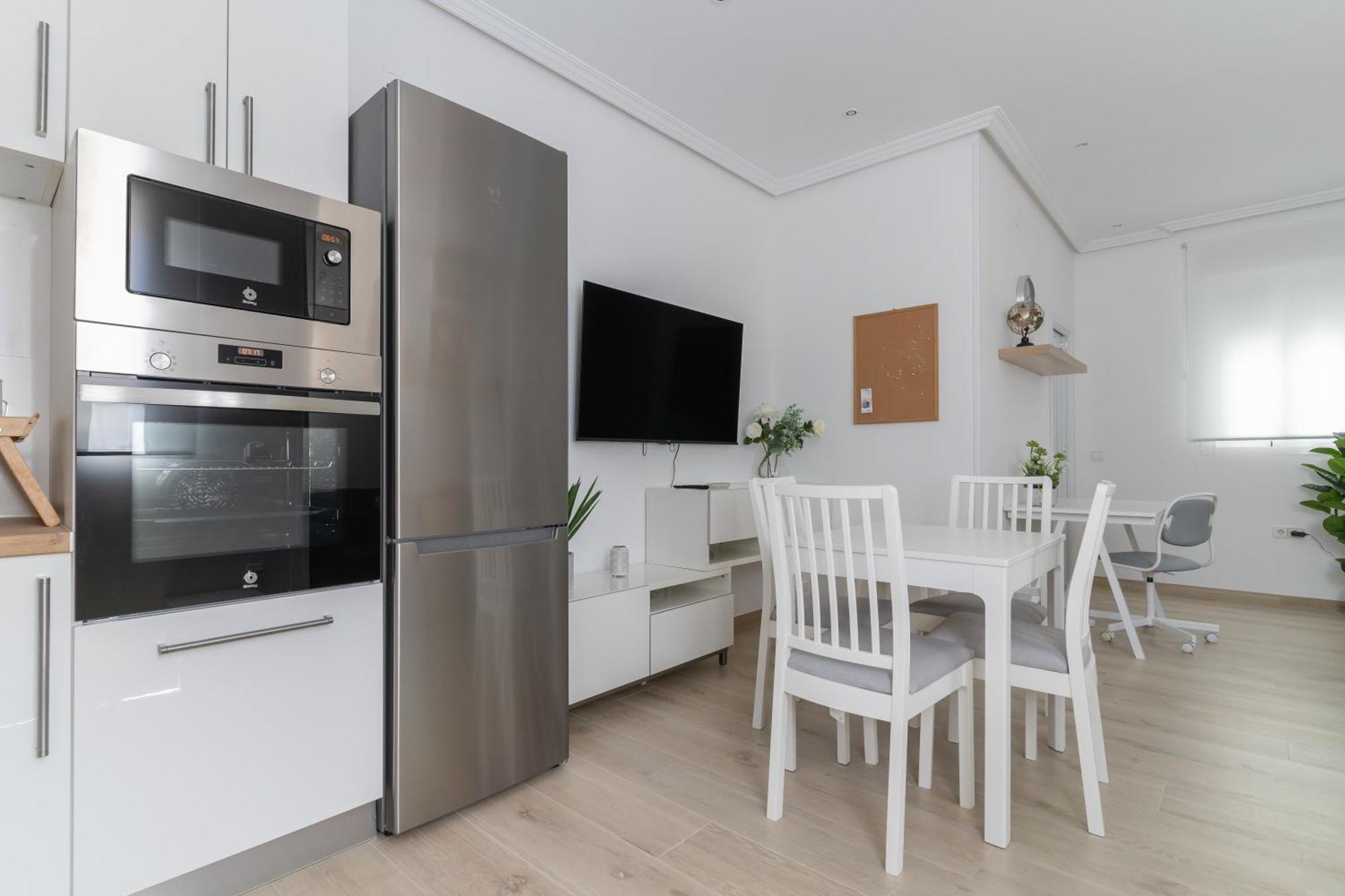 Apartment Bright Modern-1bedroom 1bath-delicias *