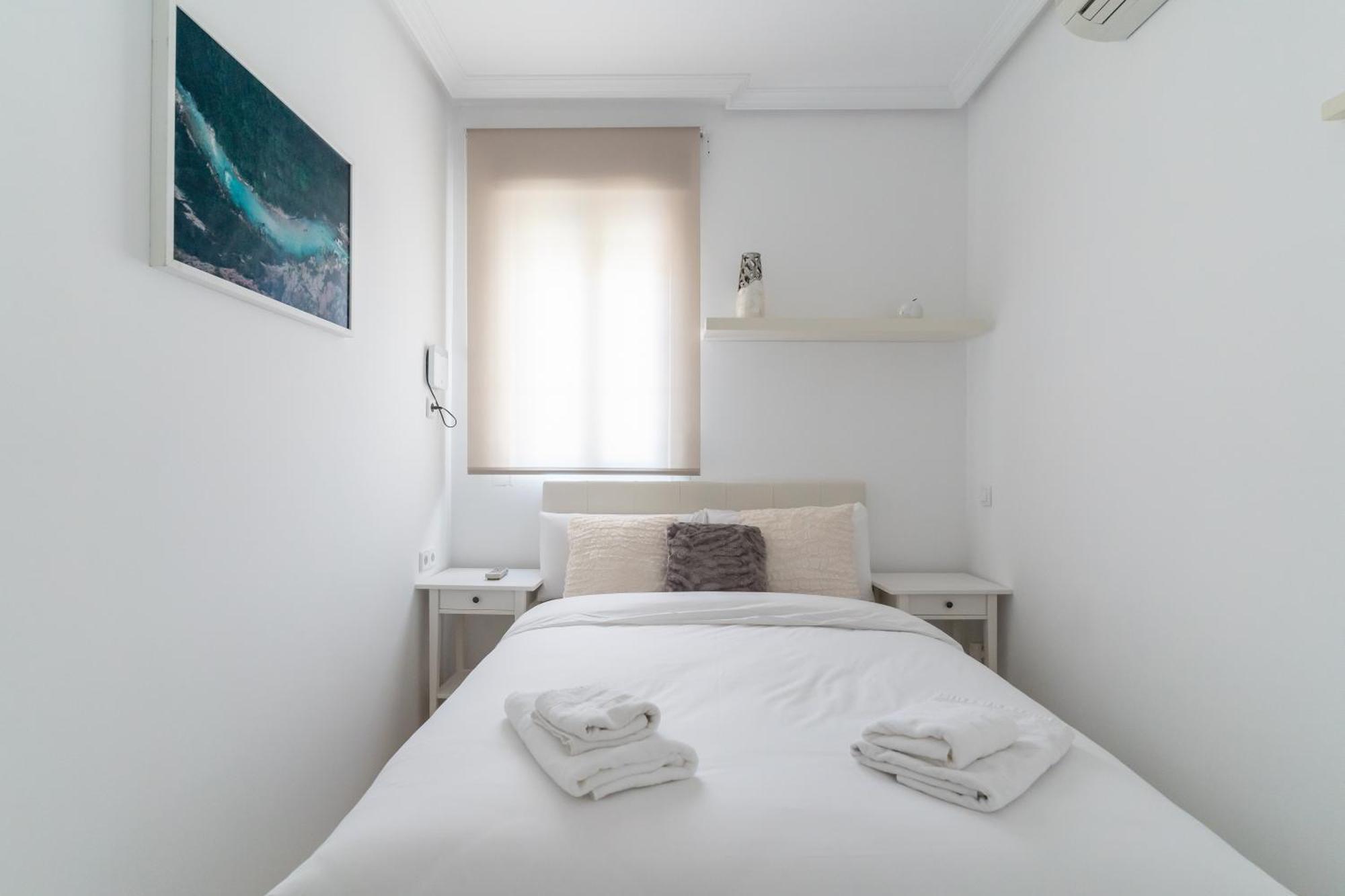 Bright Modern-1bedroom 1bath-delicias Apartment