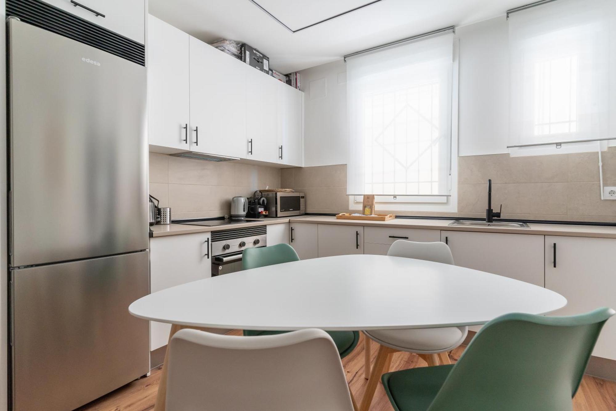 Modern Cozy-2bedrooms 1bathroom-delicias Apartment