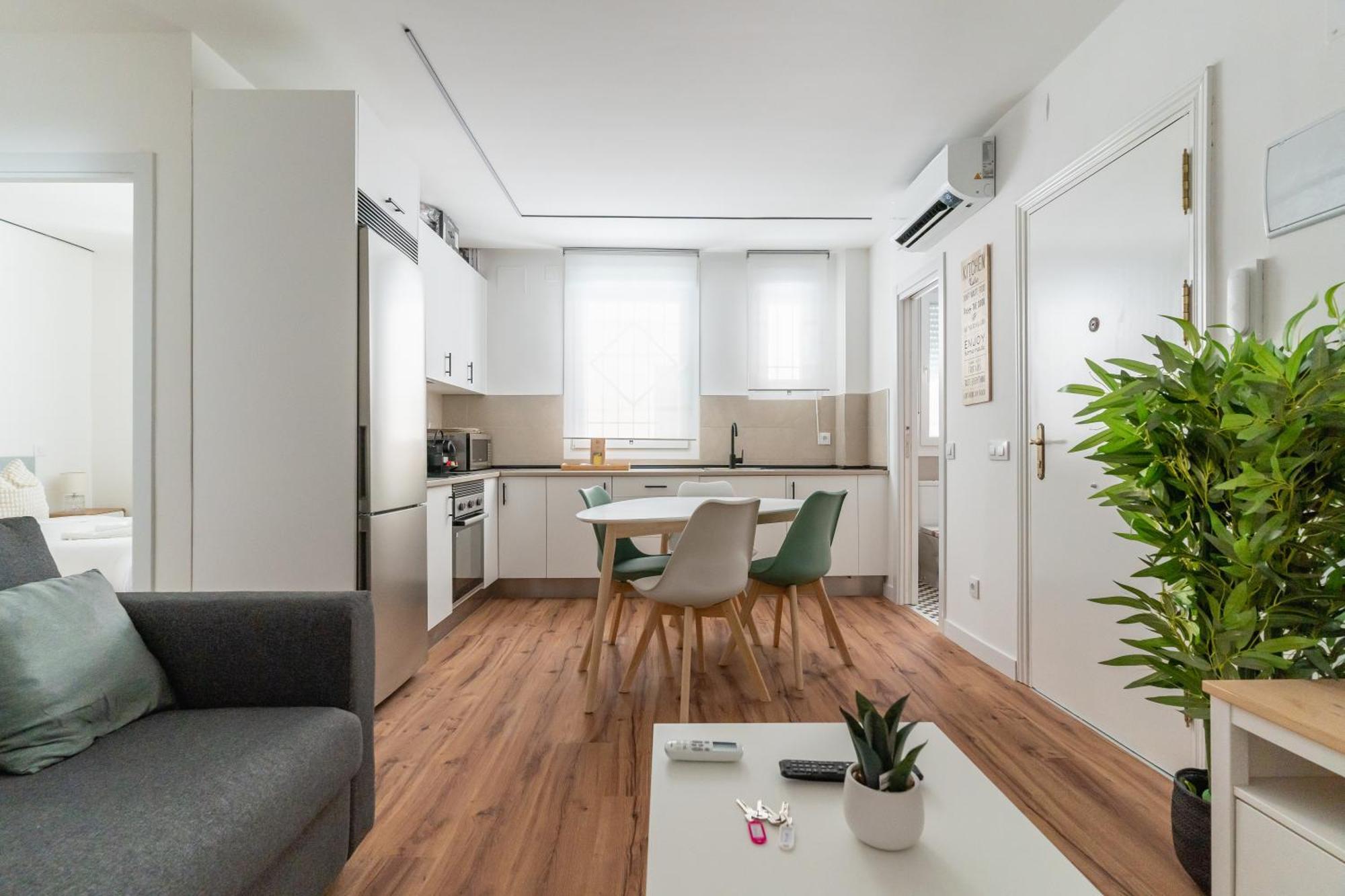 Modern Cozy-2bedrooms 1bathroom-delicias Madrid