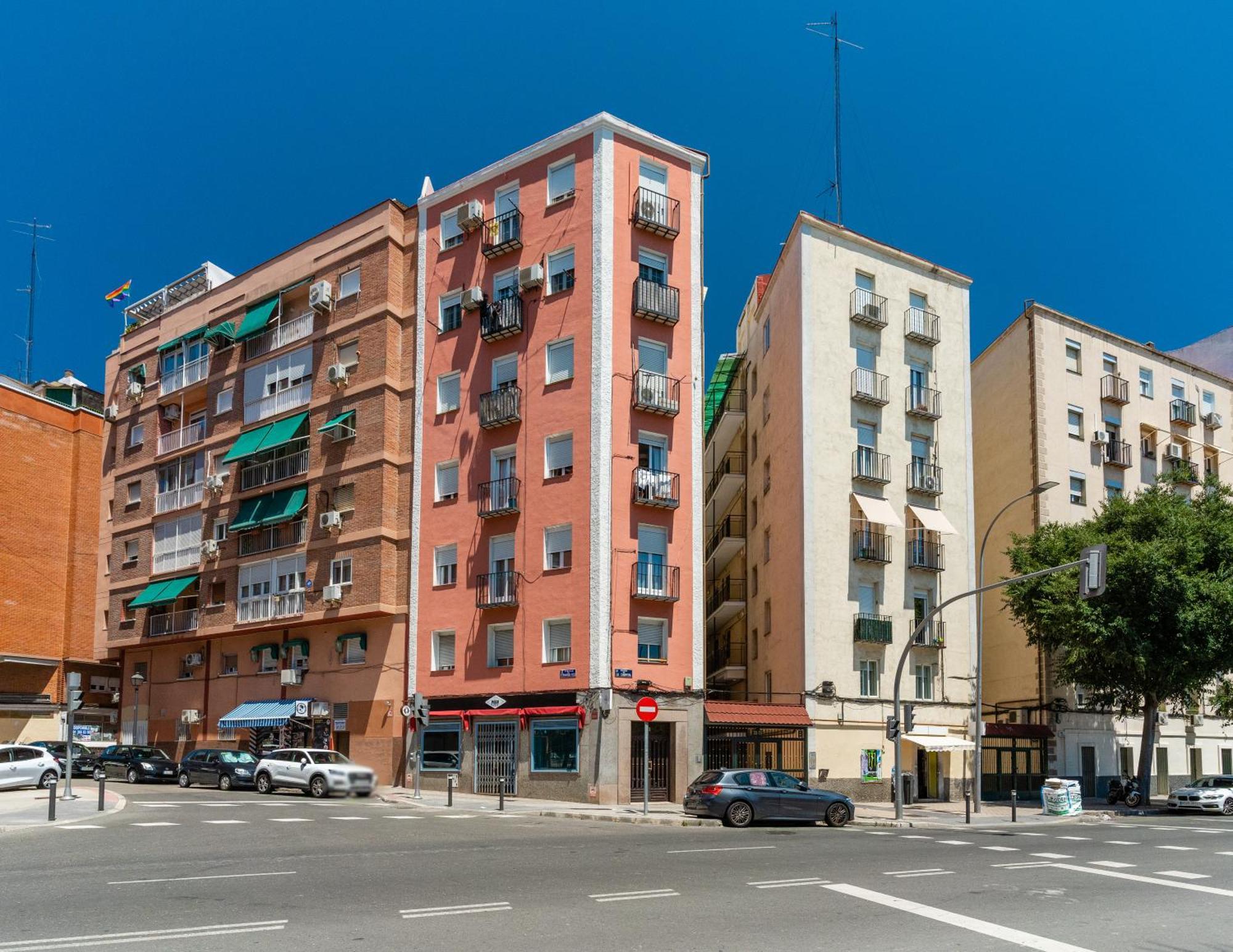 Modern Cozy-2bedrooms 1bathroom-delicias Apartment