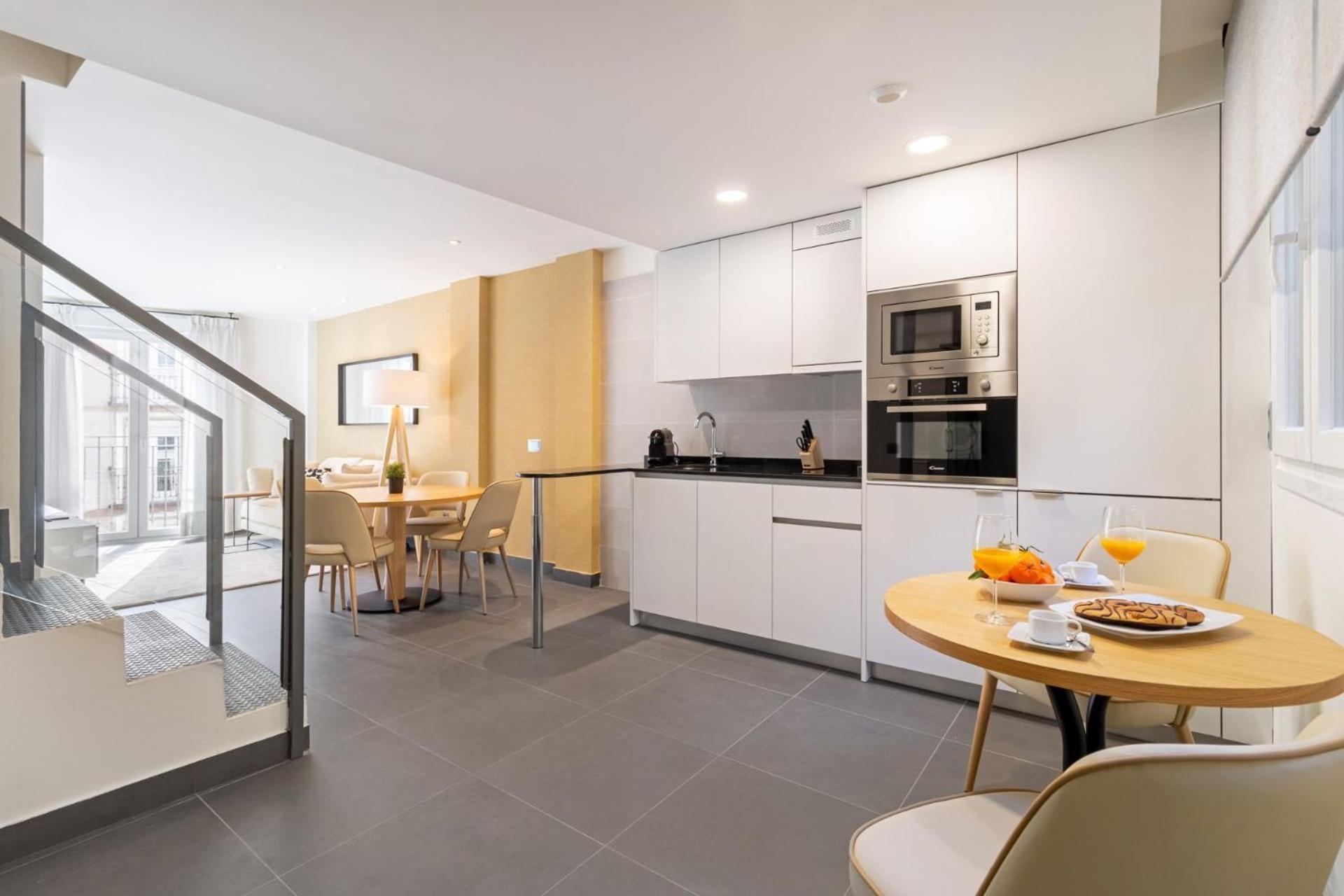 Charming Duplex Retreat For 4 Latina Toledo Atico Iii