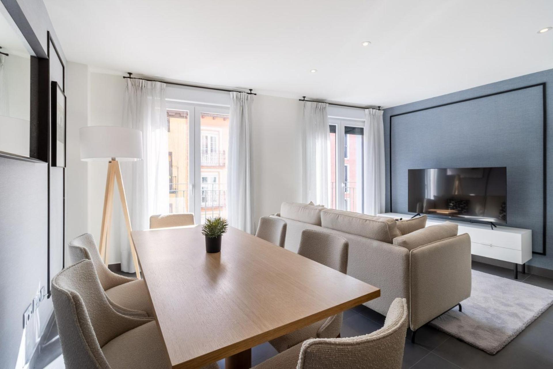 Escape In Trendy Triplex With Terrace In The Heart Of Toledo Atico Ii Madri