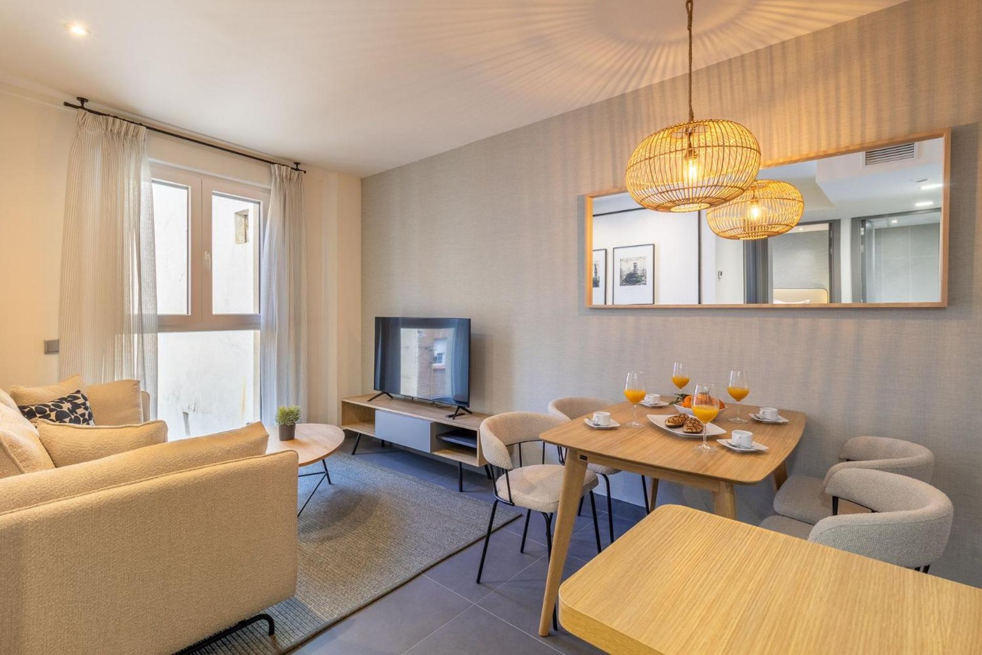 Apartment Trendy La Latina Escape For 3 Next To The Iconic Rastro Market Latina Toledo Ii Madrid