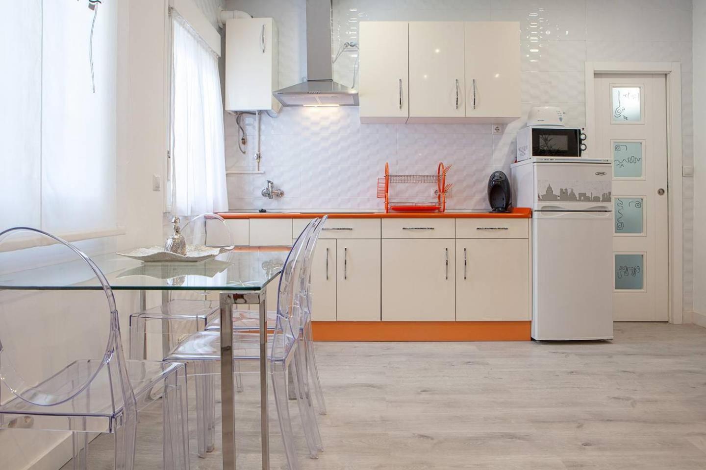 Chic 1 Bedroom Next To El Prado