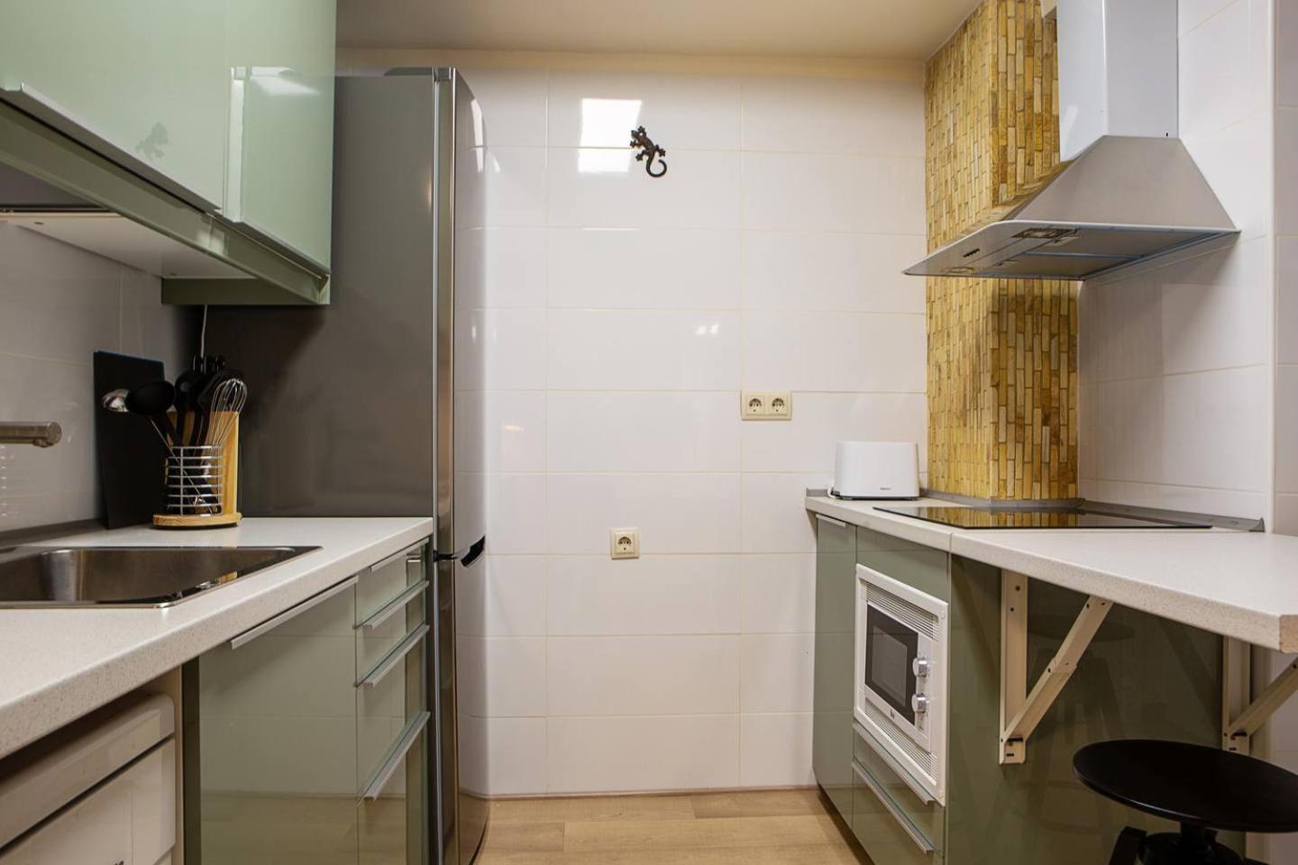 Modern 2 Bed Near Las Ventas Apartment