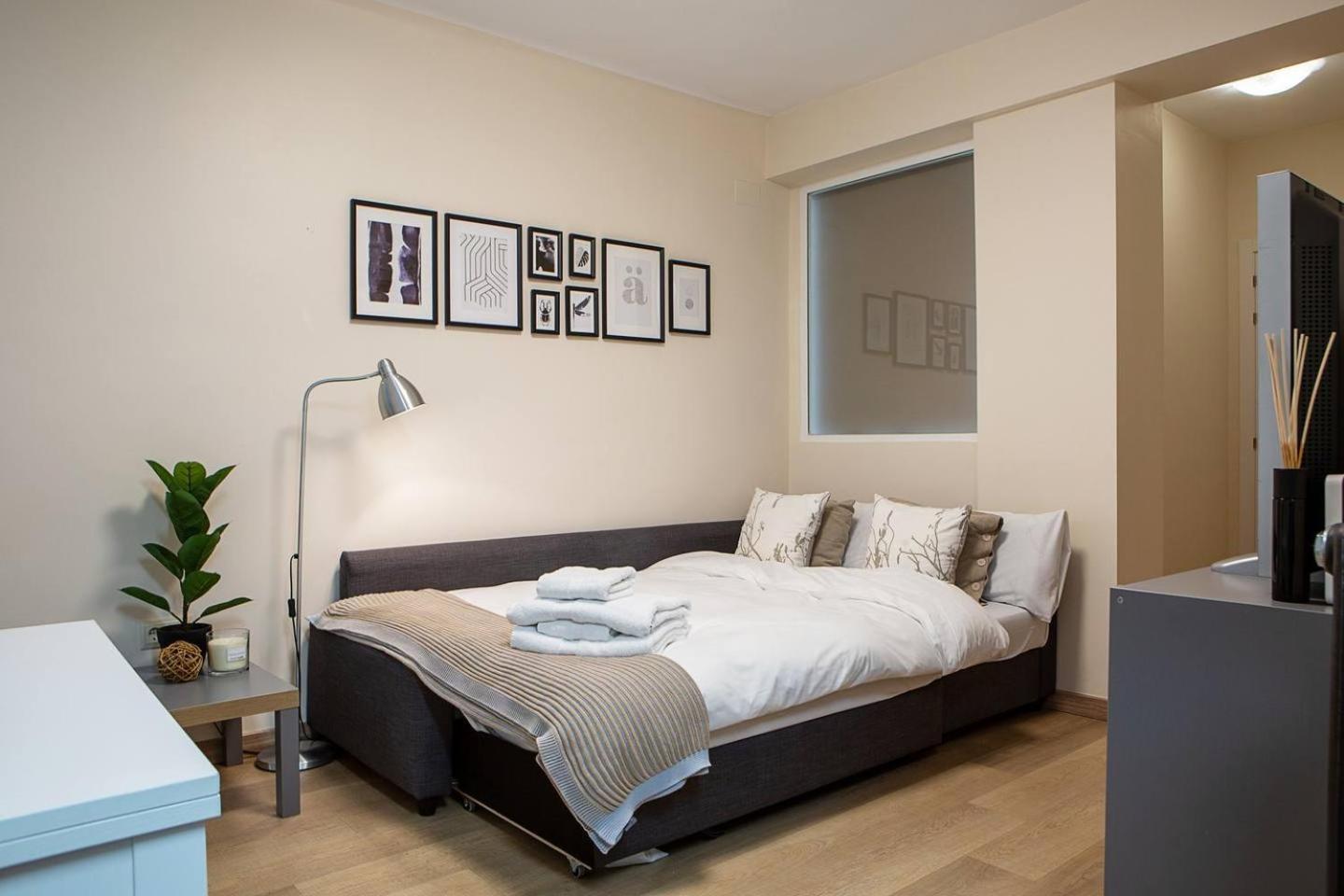 Modern 2 Bed Near Las Ventas Apartment Madrid