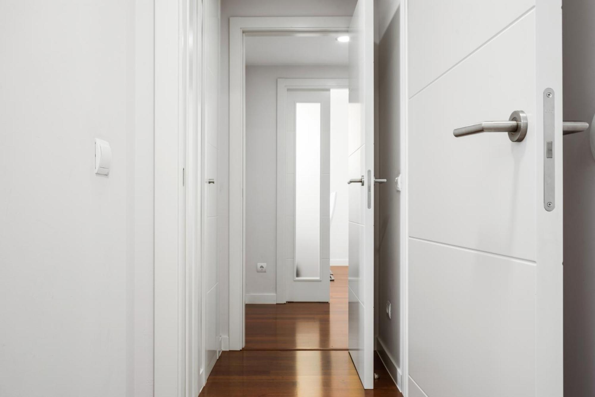 Apartment Modern 2 Bedroom Near Retiro Close To Metro Madrid