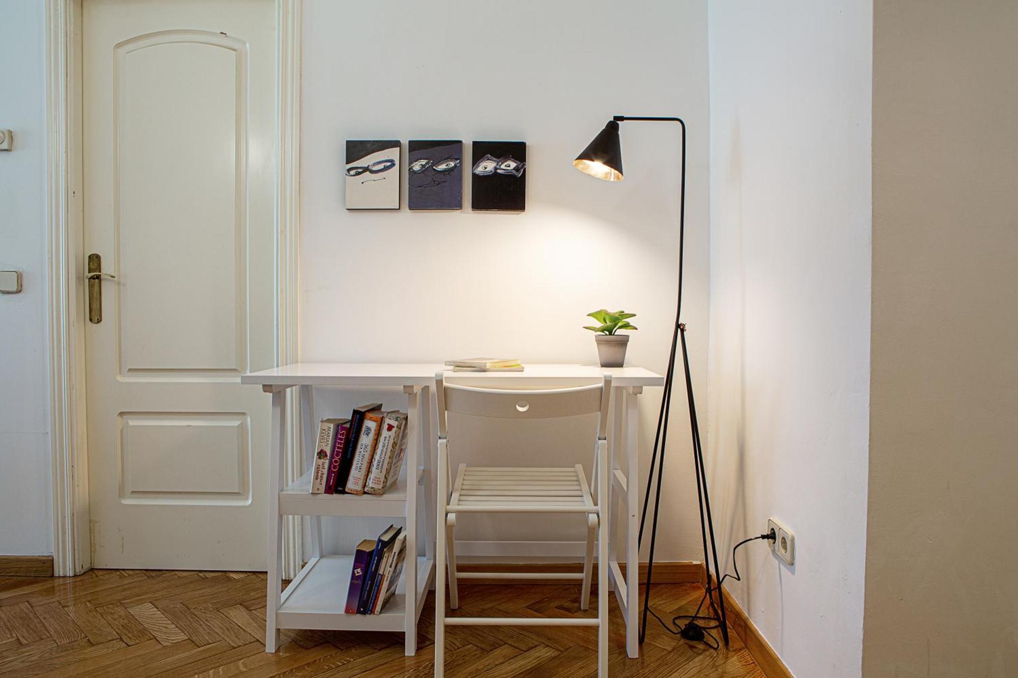 Cute 1 Bedroom With A Balcony Lejlighed Madrid