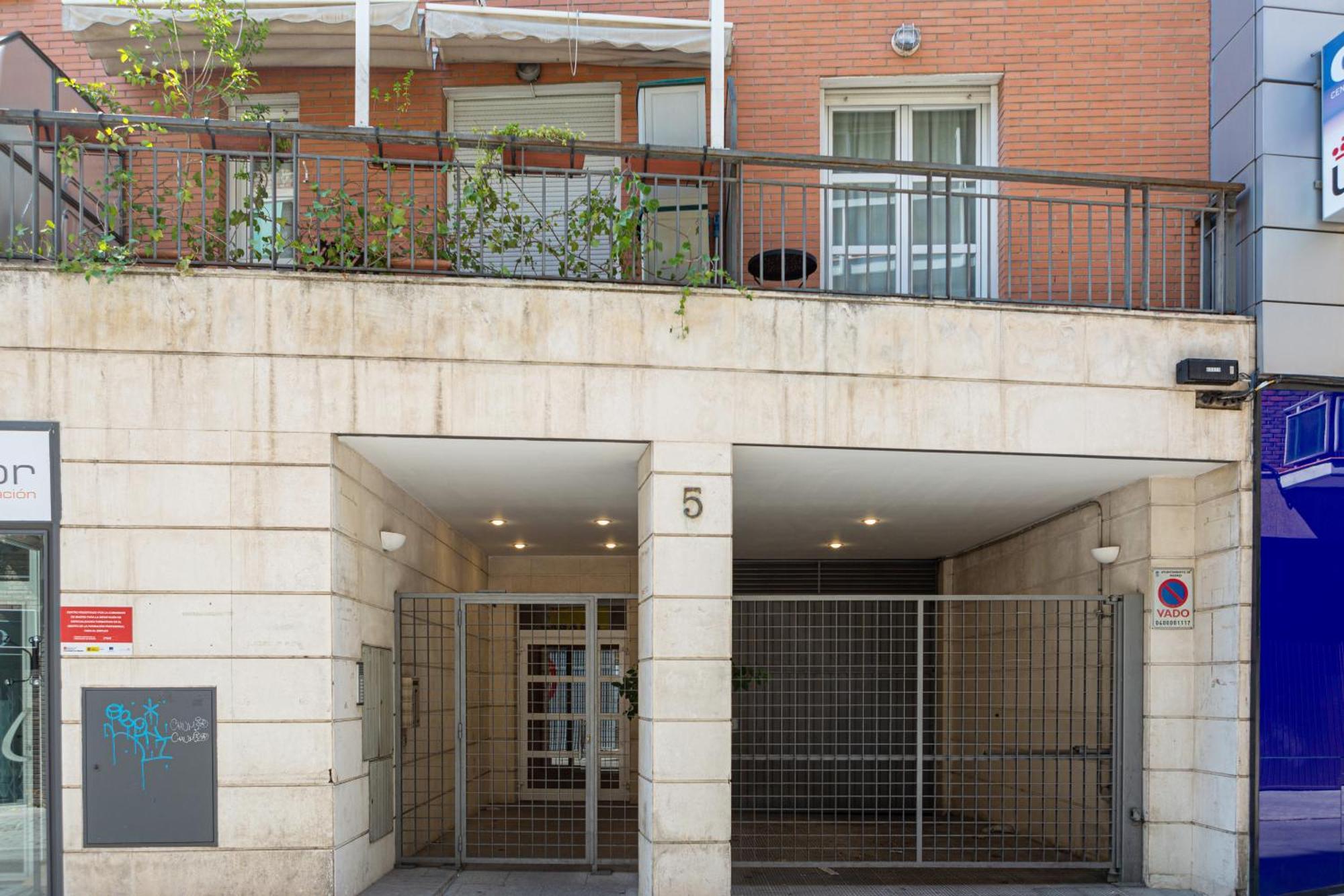 Cute 1 Bedroom With A Balcony