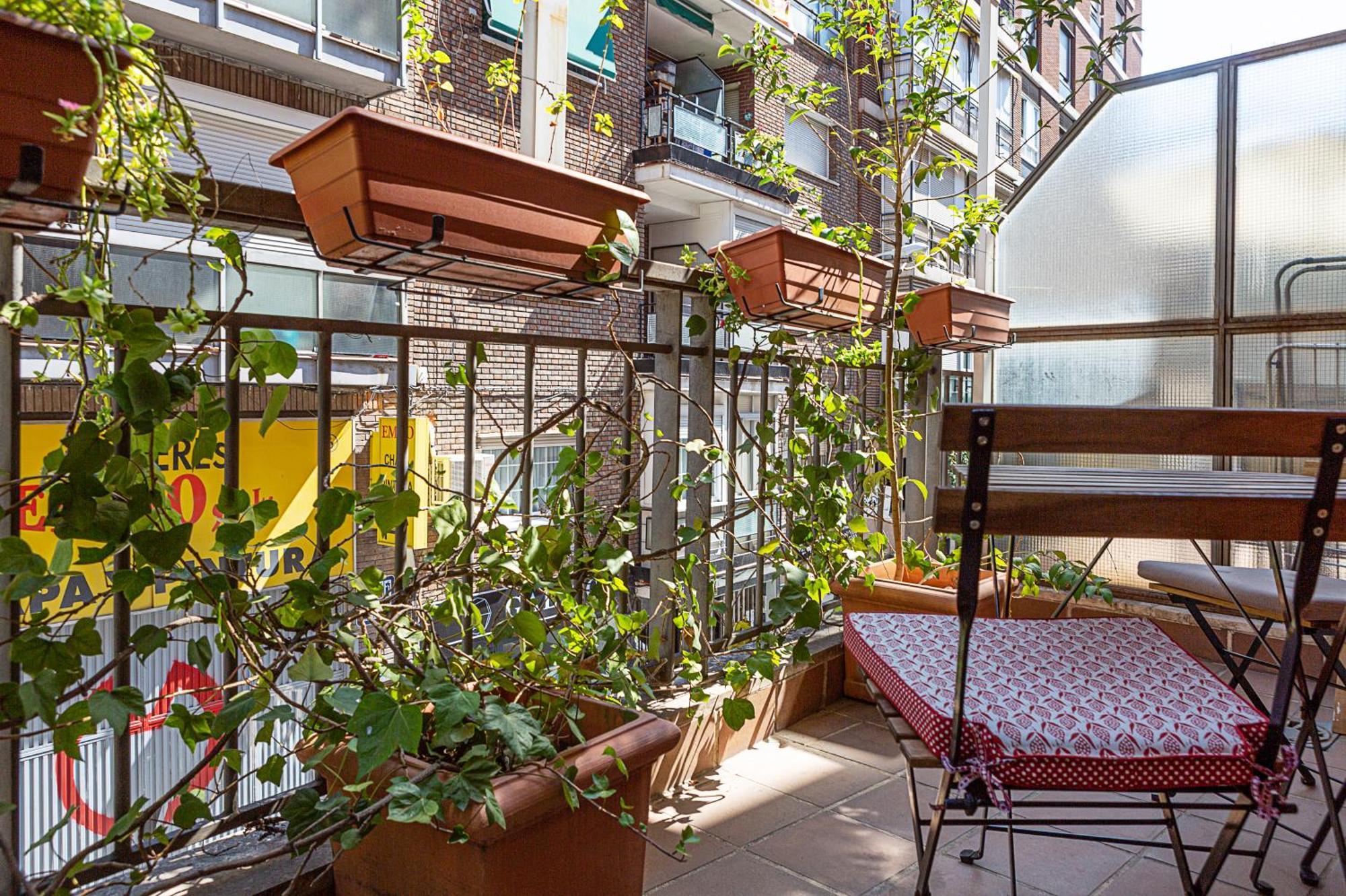 Cute 1 Bedroom With A Balcony * Madrid