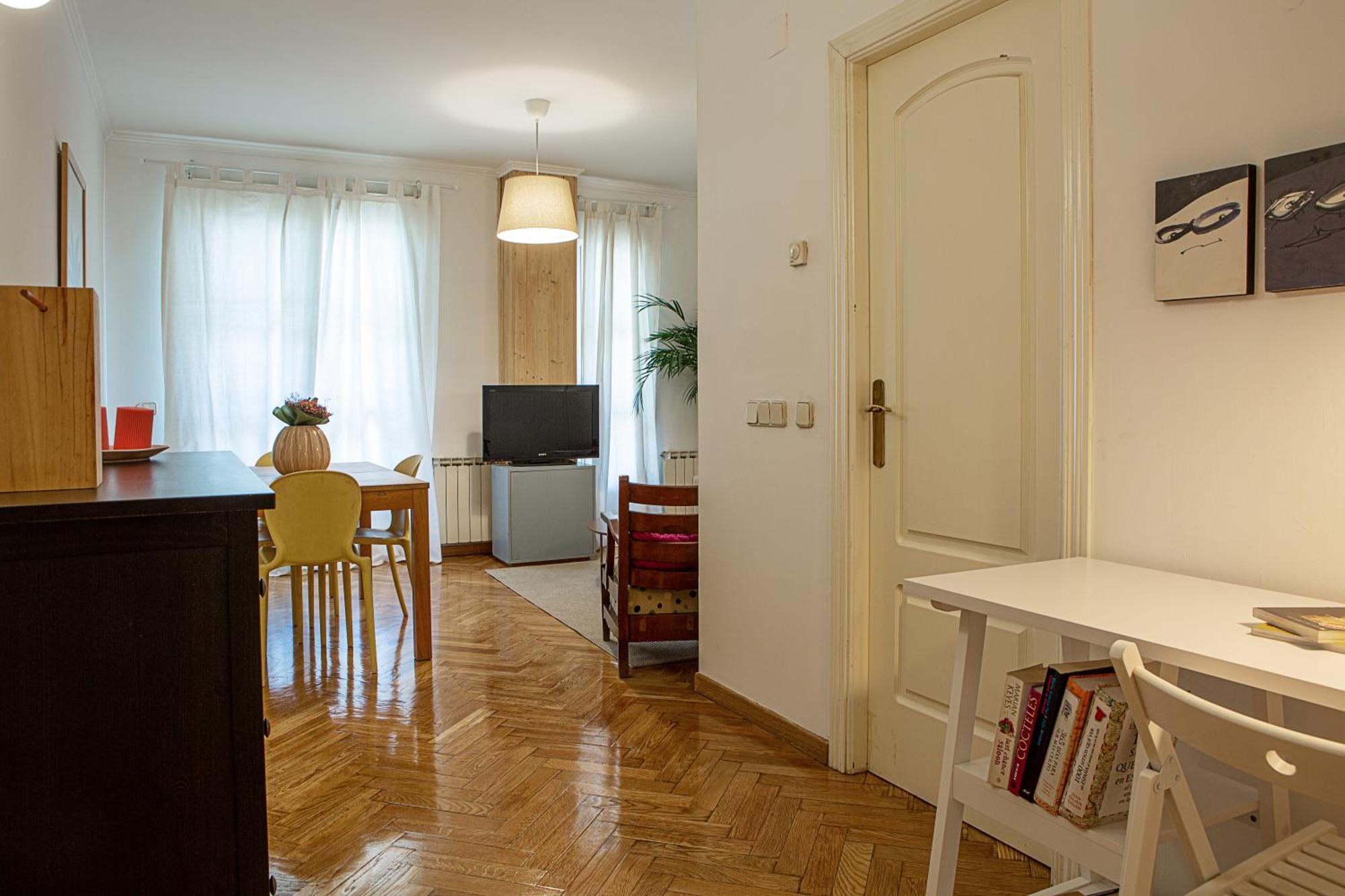 Cute 1 Bedroom With A Balcony Lejlighed *