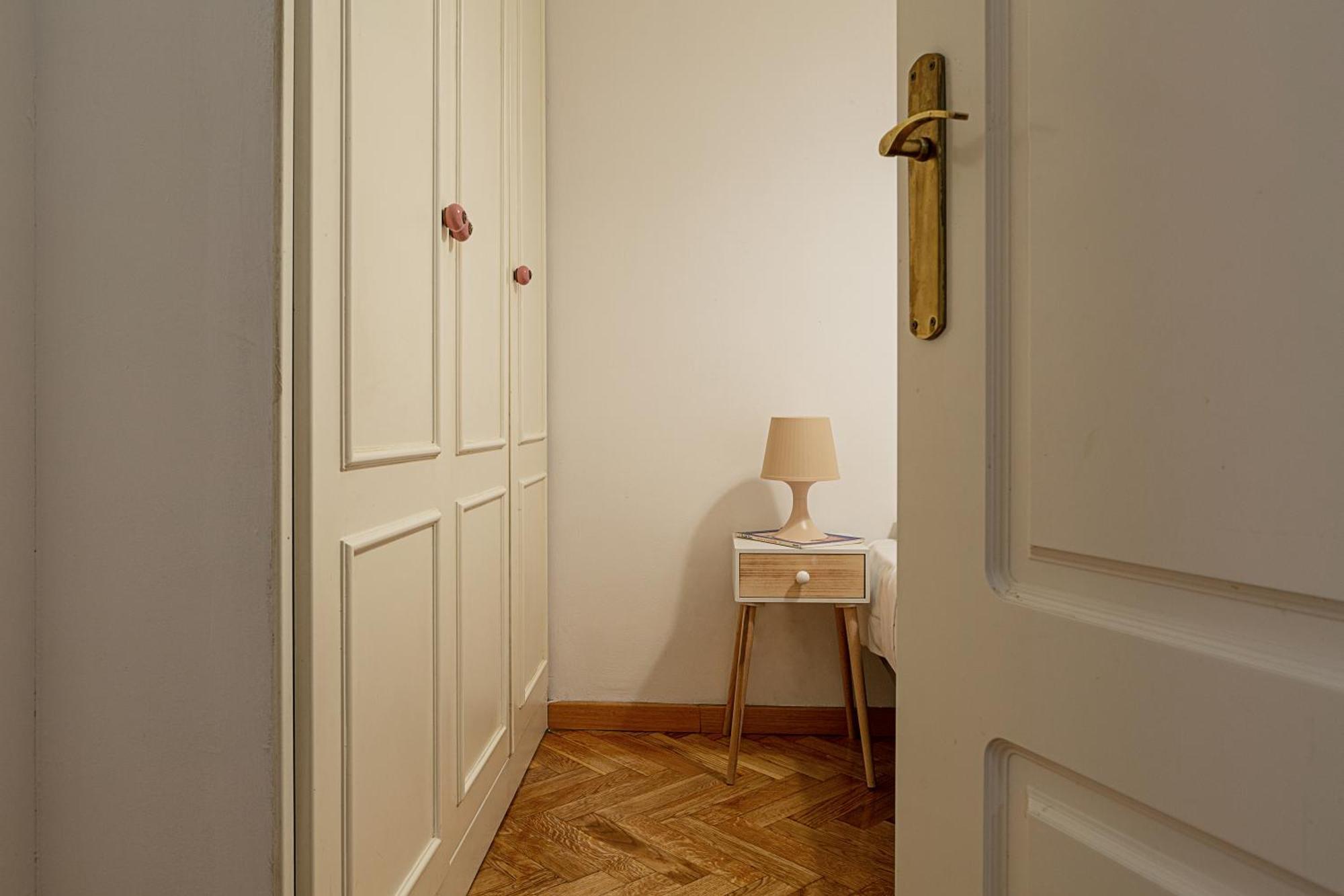 Cute 1 Bedroom With A Balcony * Madrid