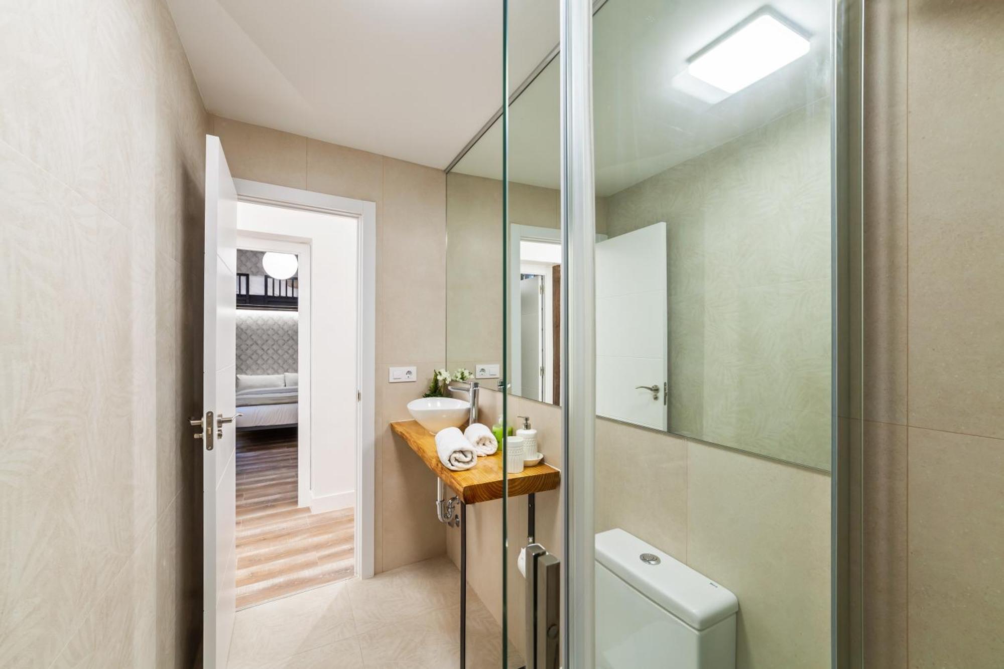 Spacious 3 Bedroom In Centro Apartment