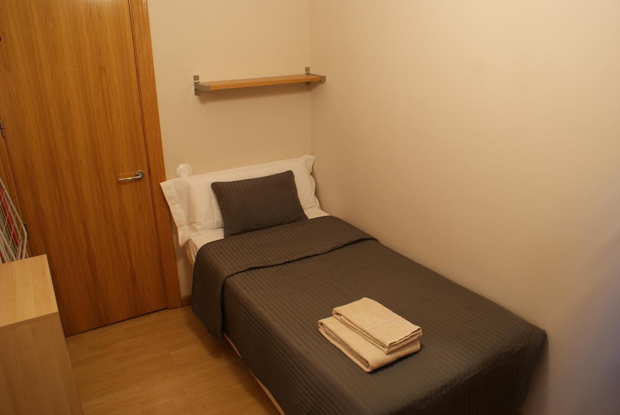Apartamento En Benito Gutierrez Madri
