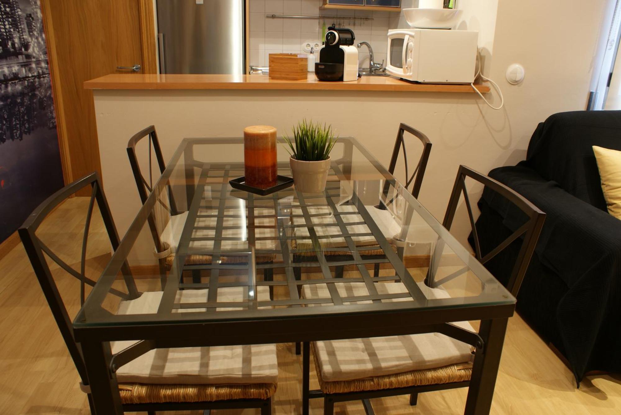 Apartamento En Benito Gutierrez Madri