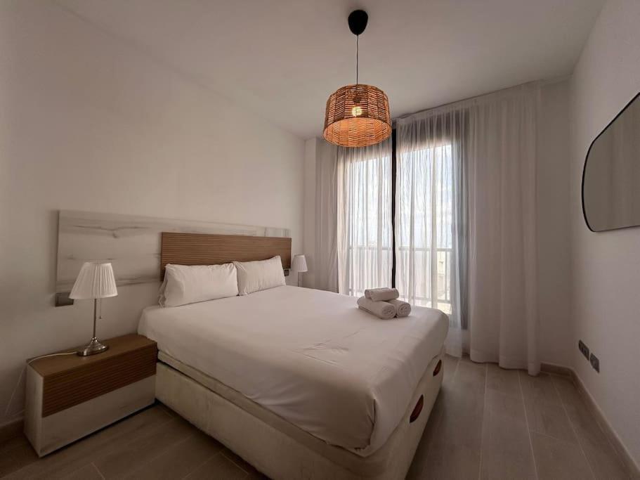 Beautiful With Pool And Padel - Belfast Madrid