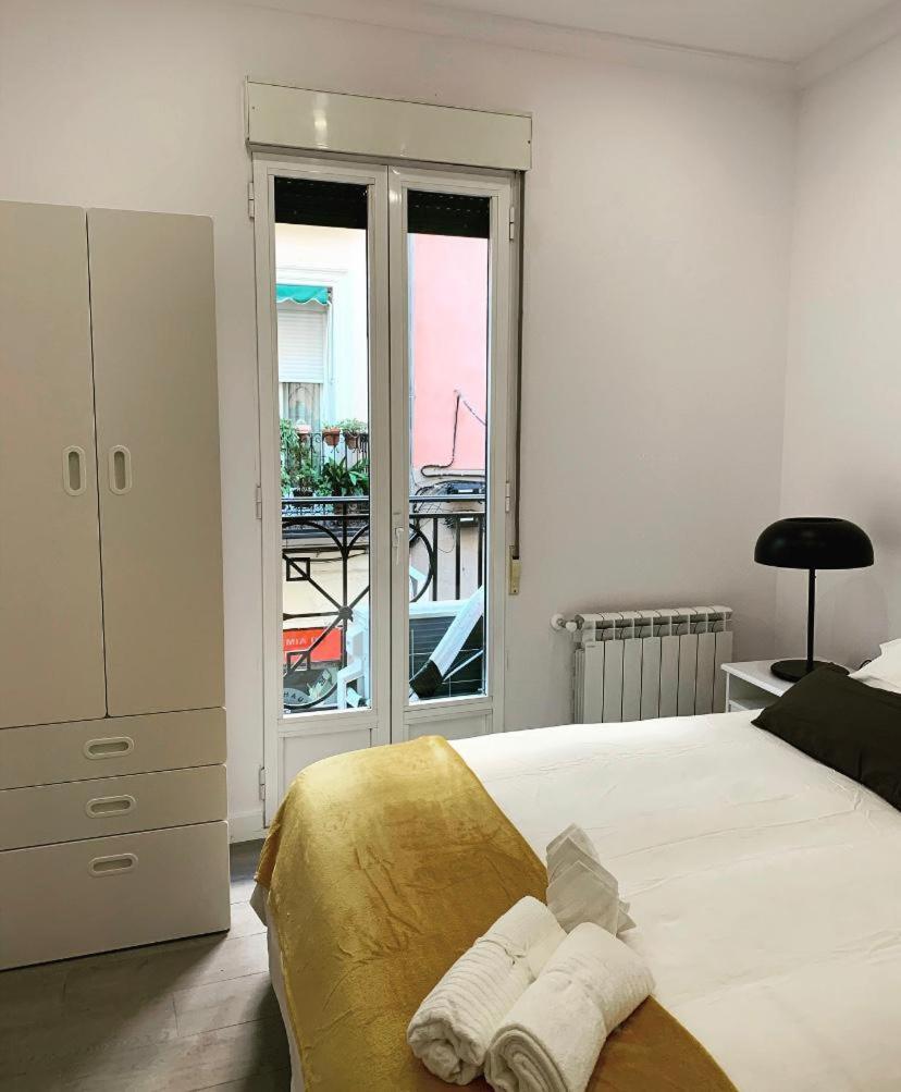 Modern I In Apartment Madrid