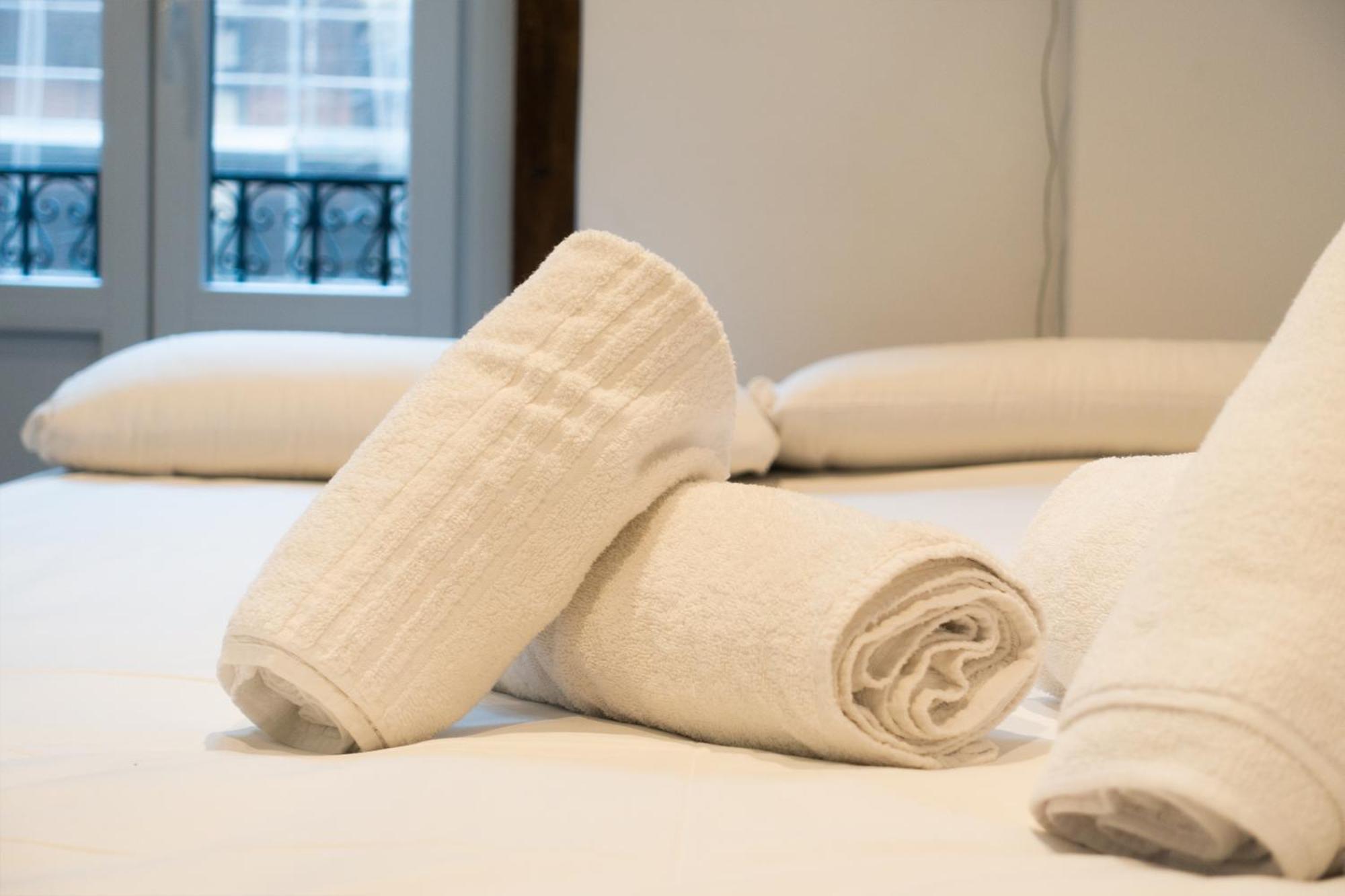 Hortaleza 4, Preciso Estudio En Chueca Junto A La Gran Via De Apartamento Madri