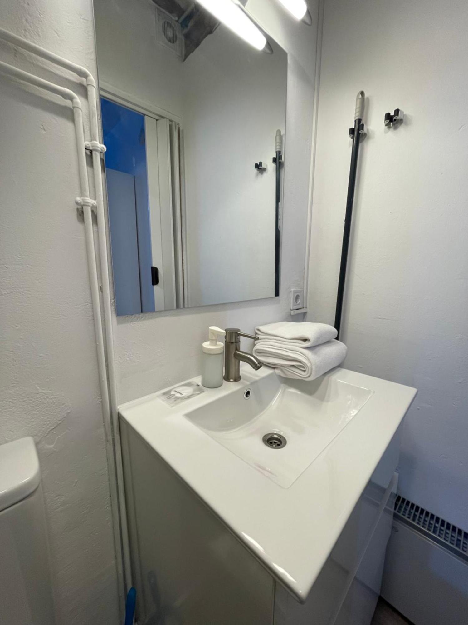 Centrico, Acogedor Y Completo Apartment Madrid